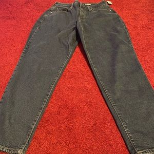 High-Waisted Zipper-Fly O.G. Straight Jeans for Women. NWT Sizes 6 & 8